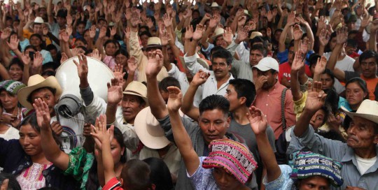 Residents of CantÛn Pajajxit I, II and III vote during the community consultation on the exploitation of natural resources. On a historic day, residents from the municipality of Santa Cruz del QuichÈ - one of Guatemala's most important hubs and the birthplace of the Maya K'iche' people - unanimously rejected the exploitation of natural goods and resources, in particular through mining and hydroelectric activities. Santa Cruz, Quiche, Guatemala. October 22, 2010.