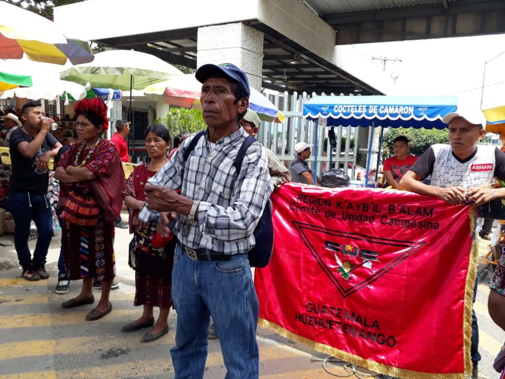 Three hundred community members organized by the ADH took over the Mesiilla check point on the Guatemala-Mexico border on August 9, protesting the 