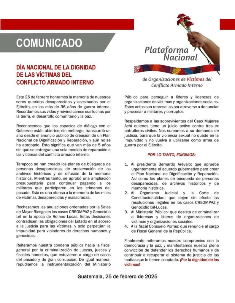 On a blank sheet, the title of the statement is written in red and the text in black. At the top right, there is a hand holding red carnations. //En una hoja en blanco se lee en rojo el título del comunicado y en negro el texto. Arriba a la derecha hay una mano sosteniendo unos claveles rojos.